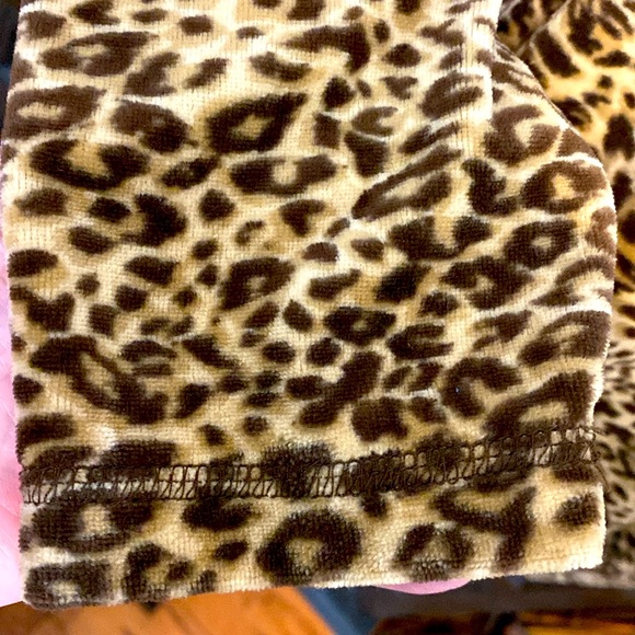 Kim Rogers’s leopard pattern velvet jacket. PS - Picture 7 of 10